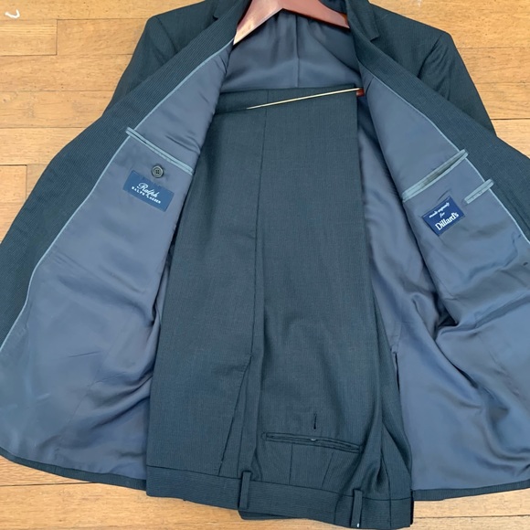 Ralph Lauren Dark Grey striped suit - Picture 6 of 7